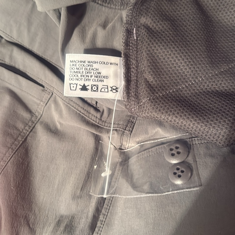 NWT Women’s Orvis shorts - Picture 8 of 10